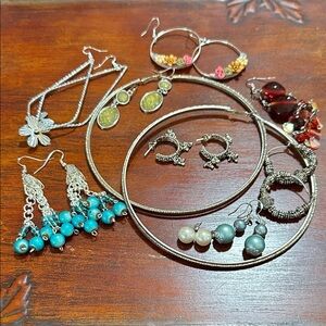 3️⃣ 10 Pack Silver Tone Pierced Earrings